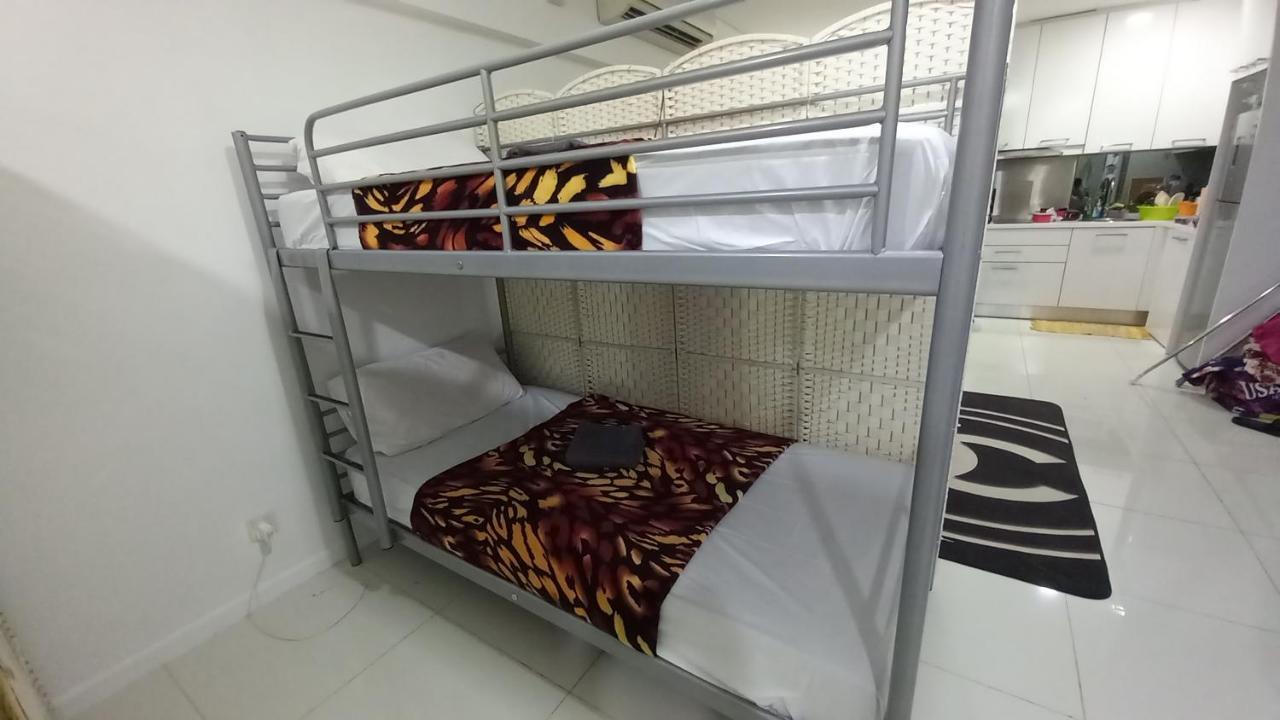 Cushy Dorm At Klcc Hostel Kuala Lumpur Exterior photo